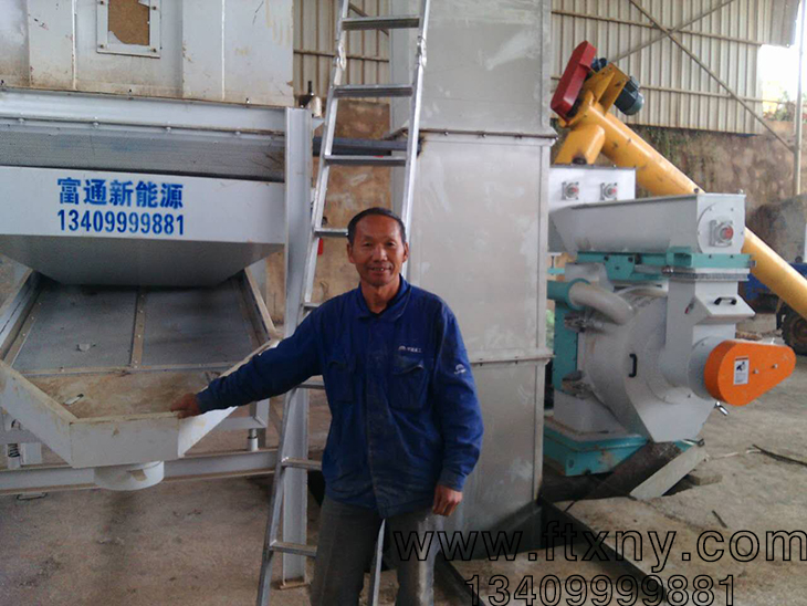 ���U�w���C�͑��F��