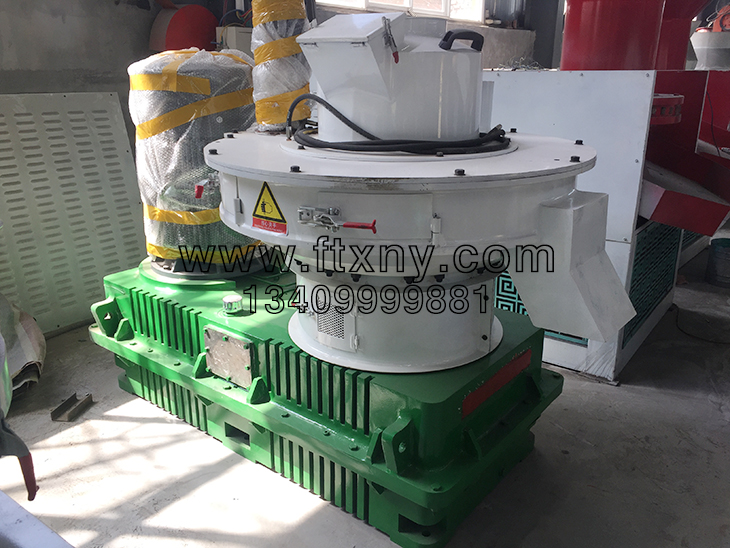 ������ʽ�hģ�ն�ľм�w���C