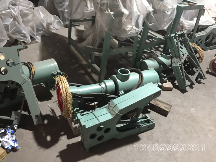 �׾��C�׷ۙC