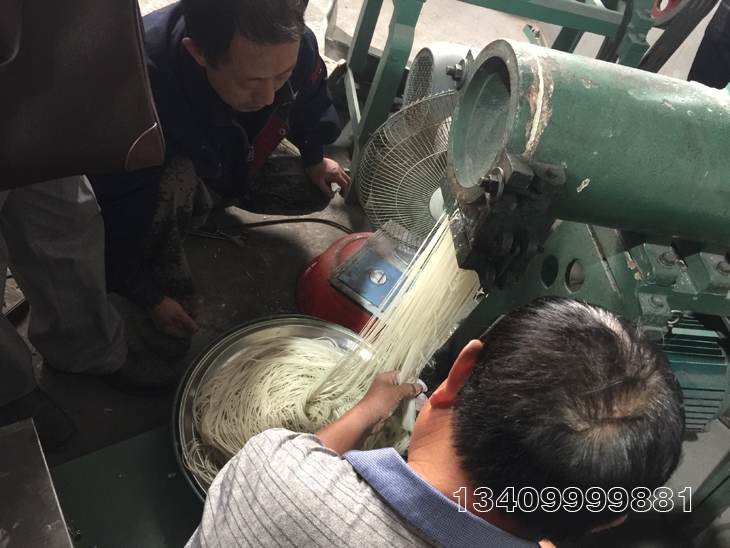 �׾��C�׷ۙC