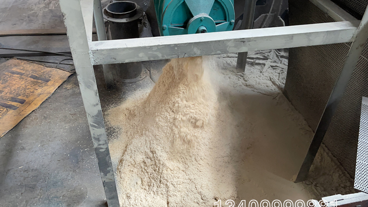 ľ�ķ���C�����İ�Ƥ����